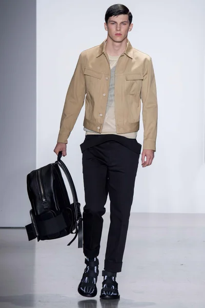 Look 5